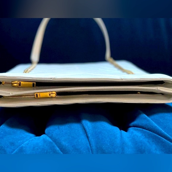 Saint Laurent Tribeca Shoulder Bag - Picture 6 of 10